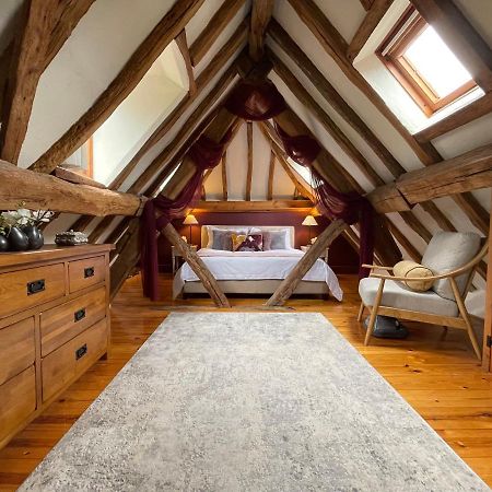 Elegant Peaceful Barn In Rural Village Setting Close To Stratford Upon Avon Экстерьер фото
