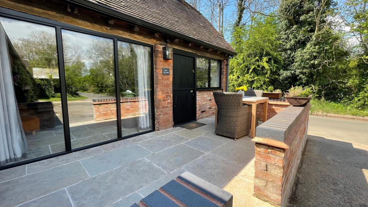 Elegant Peaceful Barn In Rural Village Setting Close To Stratford Upon Avon Экстерьер фото