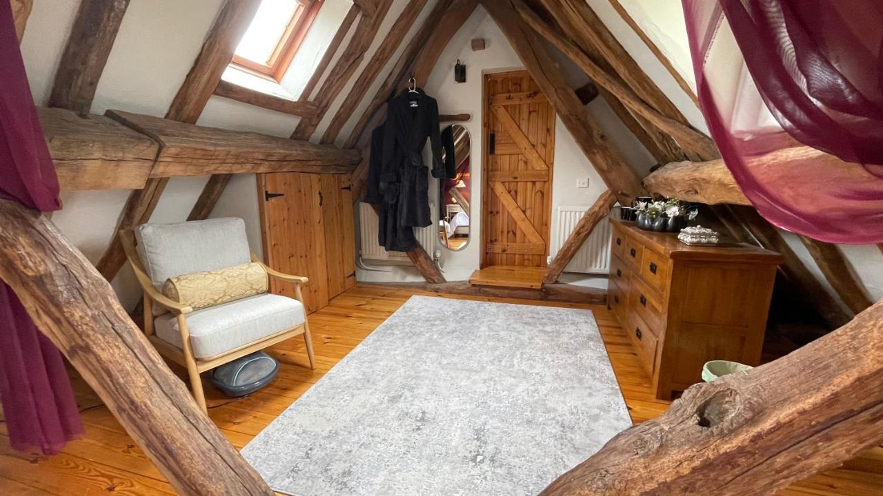 Elegant Peaceful Barn In Rural Village Setting Close To Stratford Upon Avon Экстерьер фото